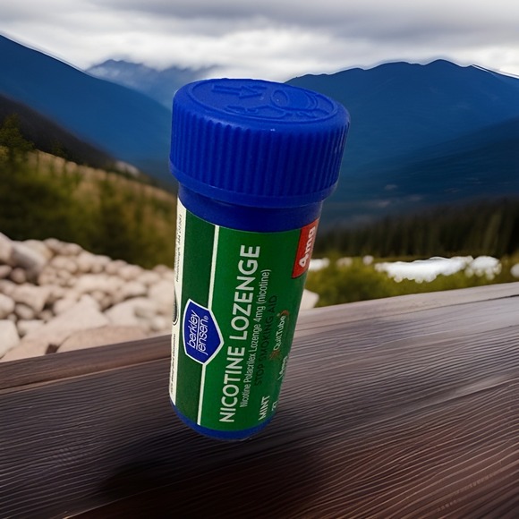 Berkley Jensen Other - Berkley Jensen Nicotine Polacrilex Lozenge Mint Flavor 4 mg 27 unit Stop Smoking